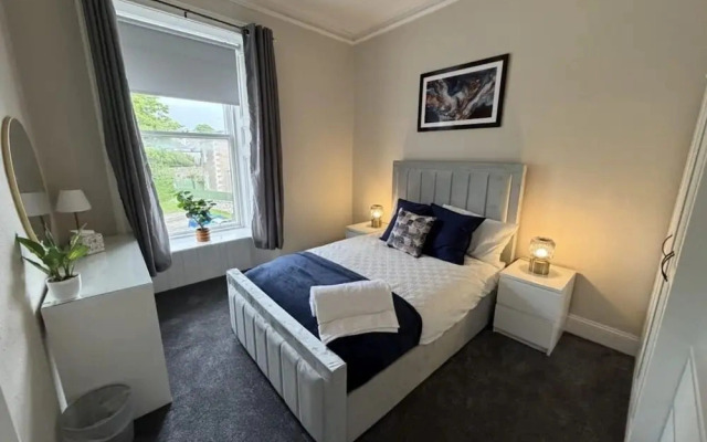 Panoramic View - Garden - Parking - Sleeps 6