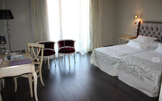 Hotel Spa Villa Nazules