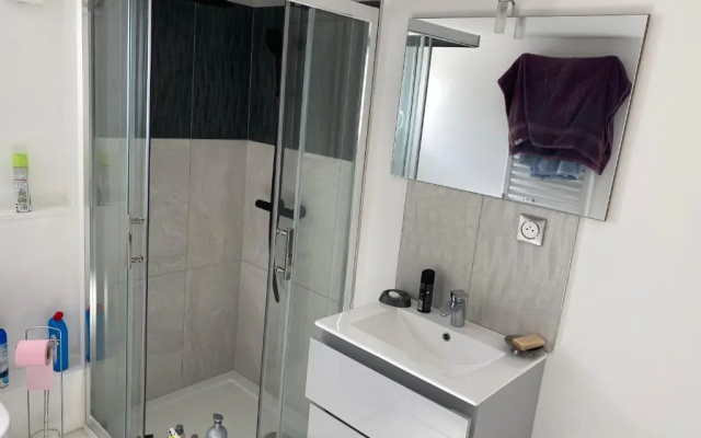 Bel appartement chez particulier calme et piscine