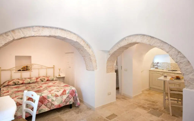Trullo Giardino Fiorito