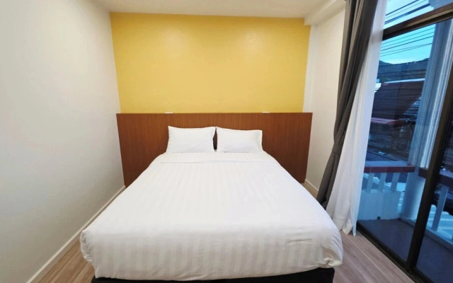 Sup Hometel Phuket