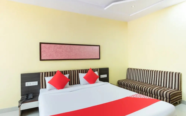 OYO 40153 Hotel Rajendra Palace