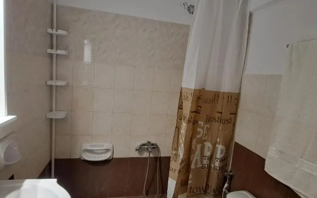 Hospitality up to 5 persons in Chios