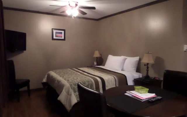 Riverside Motel