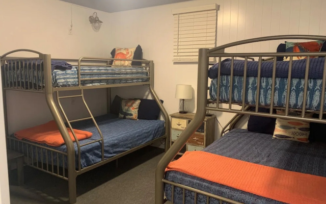 Clam Gulch Lodge