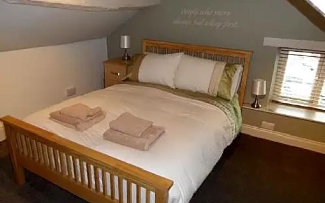 The Corner House Hotel