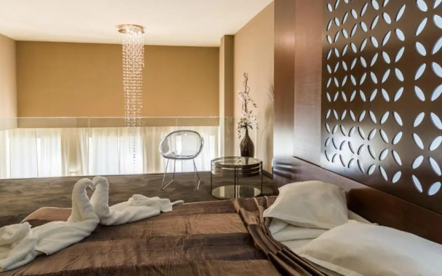 Cosmopolitan Hotel & Wellness