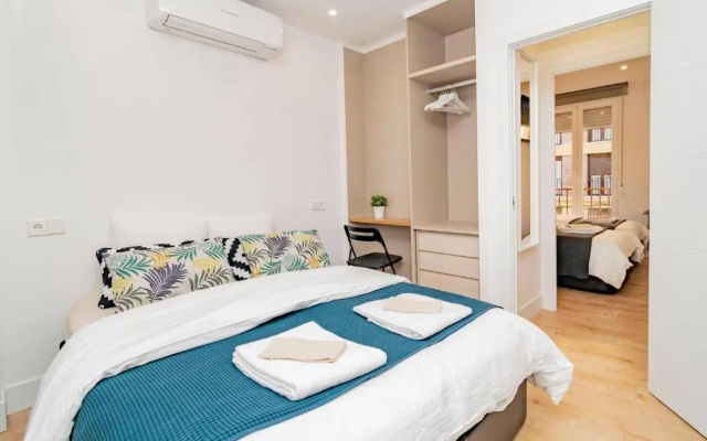 Superb Apartment near Madrid Rio by Batuecas