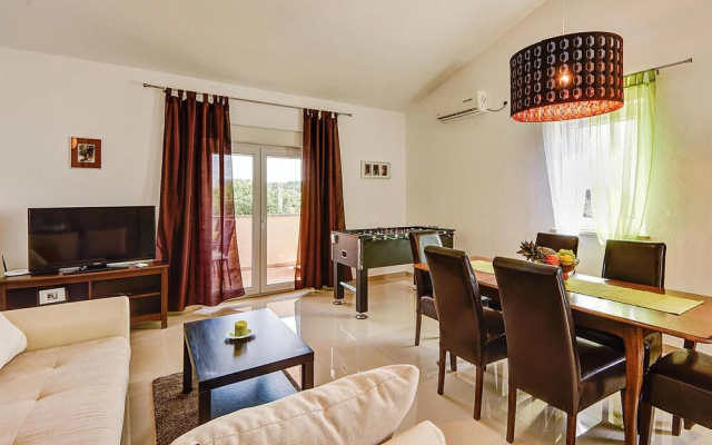 Beautiful Home in Betiga With Wifi and 3 Bedrooms