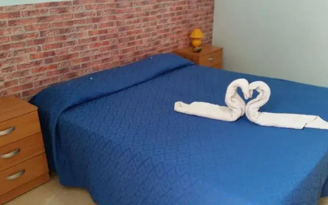 Giuffres Rooms