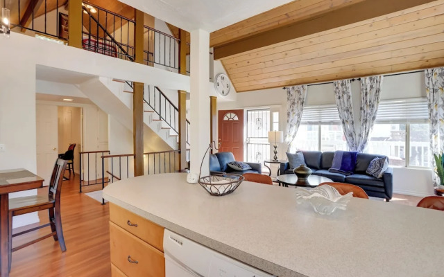 Lake & Mountain-view Home: Walk to Downtown!
