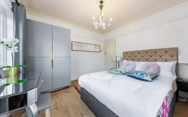 Spacious Home With Private Parking