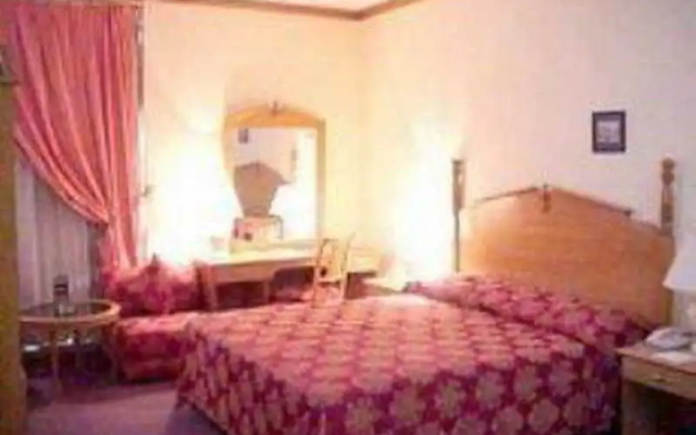 Kandara Palace