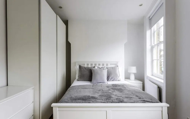 Bright Marylebone Apartment
