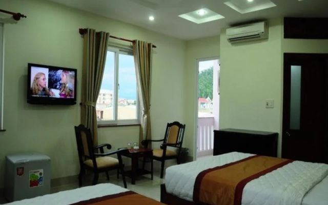 Canh Buom Hotel