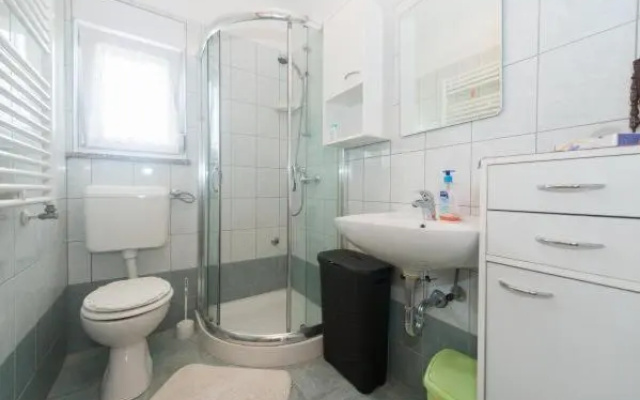 Apartments Holliday House Leylandia