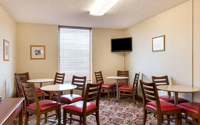 Econo Lodge Near Quantico Marine Base