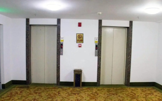 Laoting Zhengyu Business Hotel (Harbour Development Zone)
