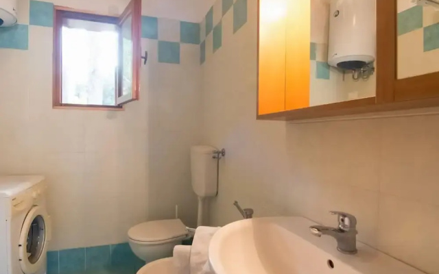 Expansive Apartment in Rosolina Mare near Beach