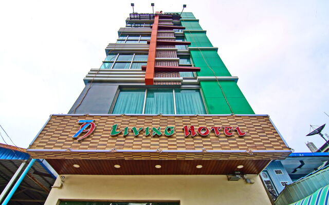 79 Living Hotel вид на фасад