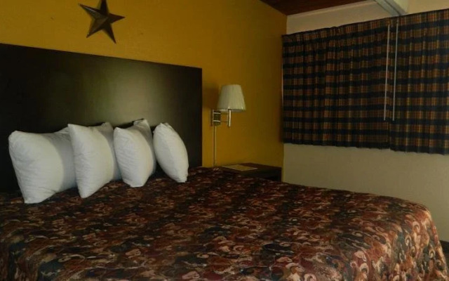 Freer Motel