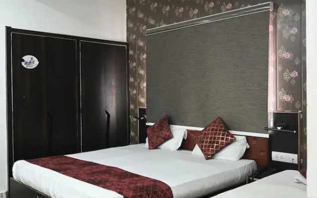 Hotel Barahdari