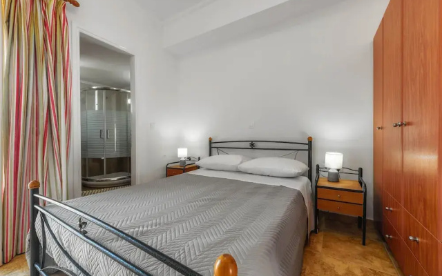 Alonaki Apartments