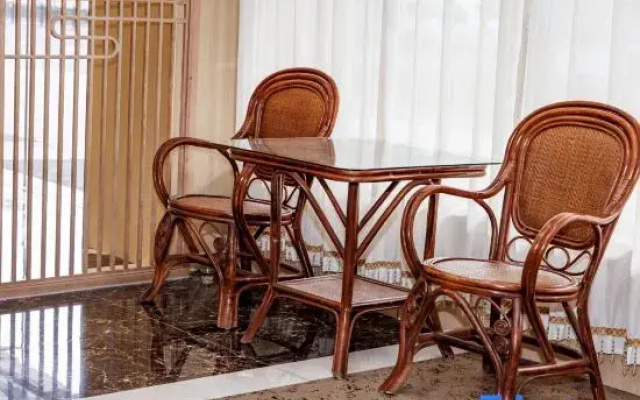 Qingmu Hotel (Zhuji Fengqiao Branch)