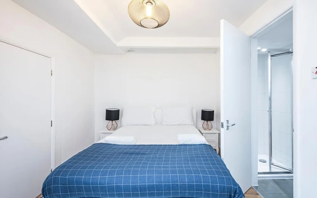 Stunning Oxford Street Apartments