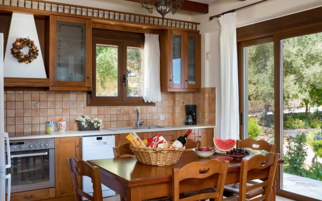 Family Friendly Villa Hermes With Private Pool