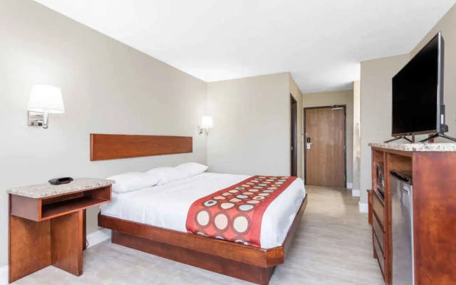 Super 8 by Wyndham Owensboro