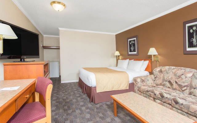 Grand Forks Inn