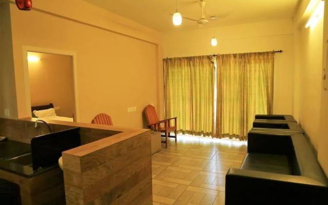 Taaza holiday hills