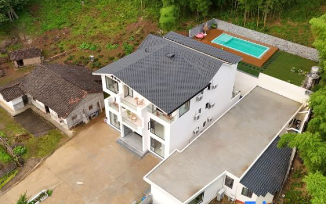 Yuxian Banrixian Inn (Yueliangwan Scenic Area)