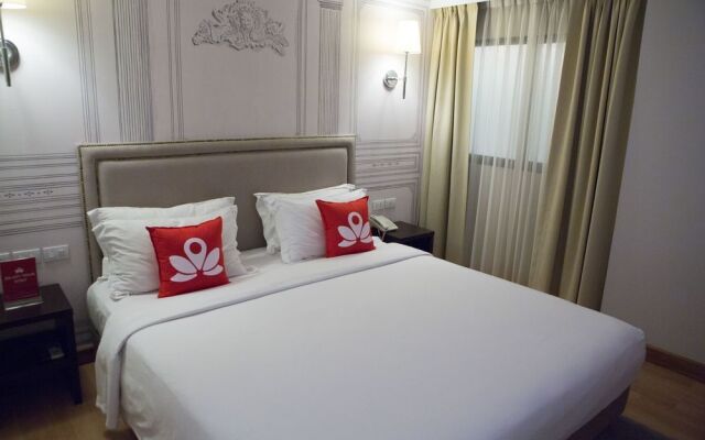 Отель ZEN Rooms Sukhumvit 20 вид на фасад