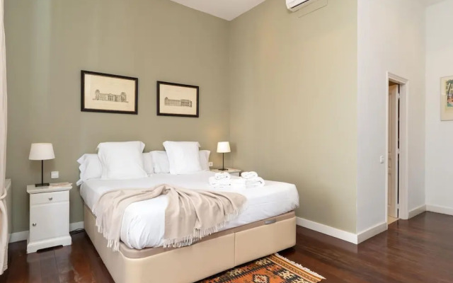Apartamento de Tres Habitaciones con Terraza 11B