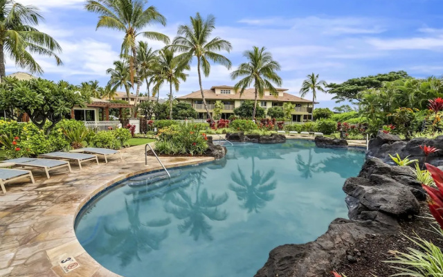 Waikoloa Beach S O-33 2 Bedroom Condo by RedAwning