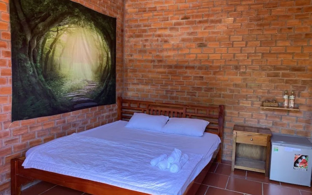 MIna Homestay