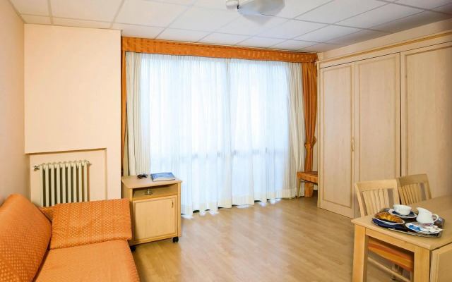 Apartment in the Residence dei Fiori, Baveno