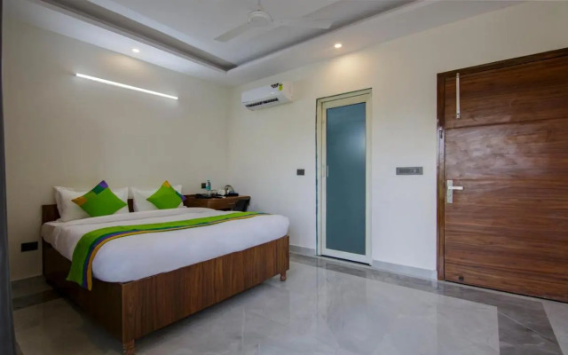 Treebo Grand Vista - 63A