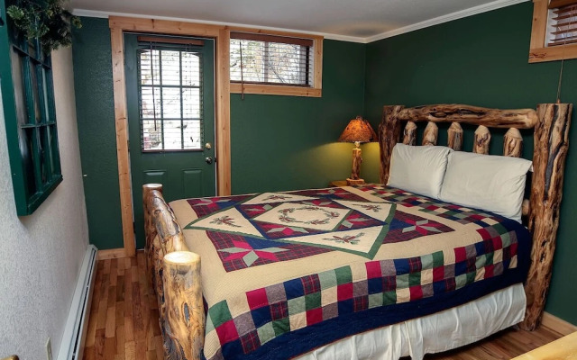 Timber Creek Chalets: 3