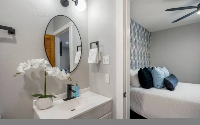Gated Studio Near Downtown Houston and NRG