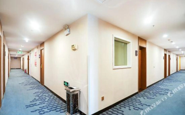 Home Inn Selected (Liaocheng Jinding Shopping Center Dongchang Lake Branch)