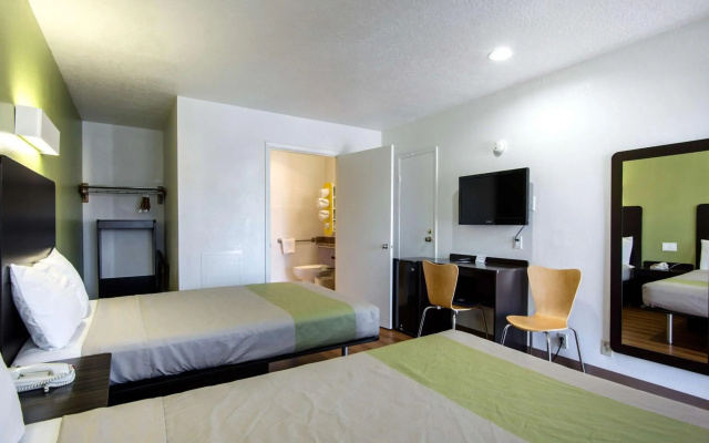 Motel 6 Santa Fe, NM - Downtown
