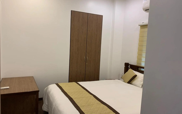 Carlton Hotel