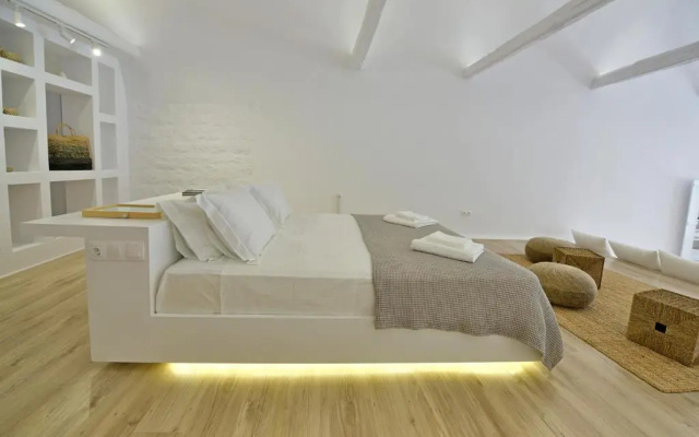 Hydra Hospitality Port Apartment