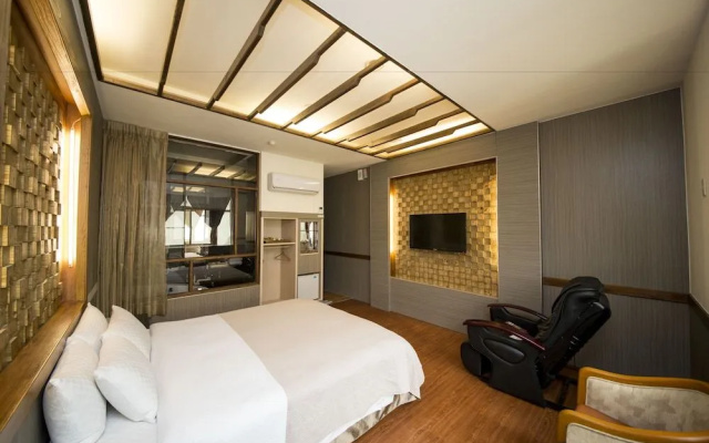 Jiayuan Motel