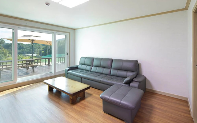 Yeoju Jiwoo Pension