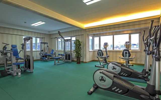 Peninsula Season Hotel Apartment