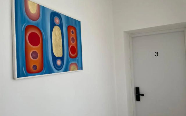 Zeta Rooms